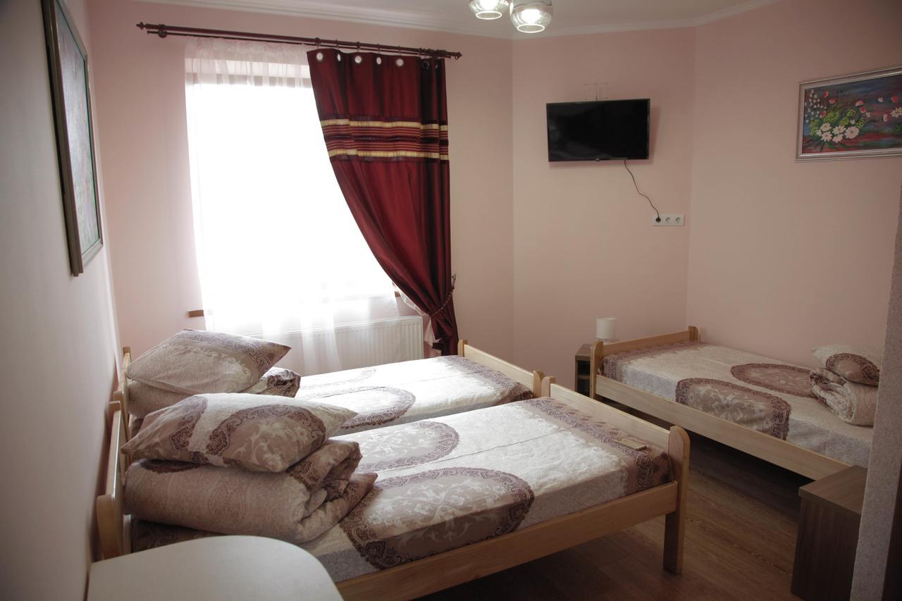 Alekselena Hotell Malekhuv Exteriör bild