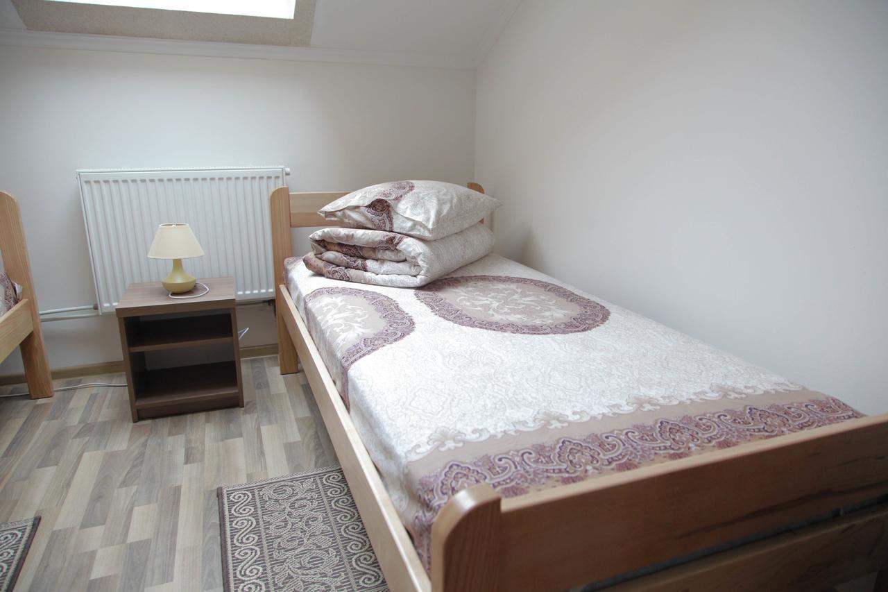 Alekselena Hotell Malekhuv Exteriör bild